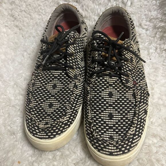 Twisted Black and Cream Geometric Patterned men’s Sneakers SZ11M - Picture 2 of 10